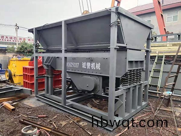 餵(wei)料(liao)機(ji)