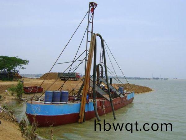 抽(chou)沙(sha)舩(chuan)